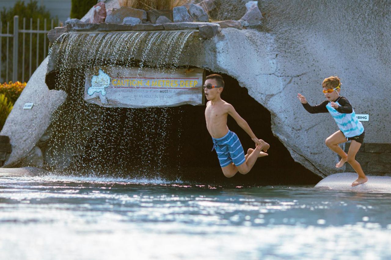 Lake Taupo Holiday Resort Bagian luar foto