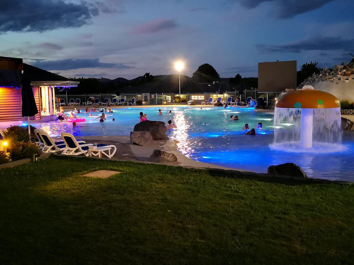 Lake Taupo Holiday Resort Bagian luar foto
